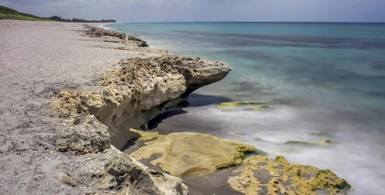 Coral Cove Park – Snorkeling, Rock Formations & Natural Wonder Guide